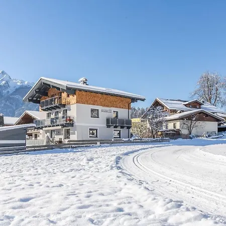 Maximilian Apartmenthaus 2-6 People